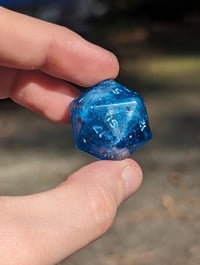 Image 2 of Ocean Shards Lucky Star 22mm D20 Single