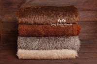 Image 1 of Faux fur short hair chocolate copper brown cream