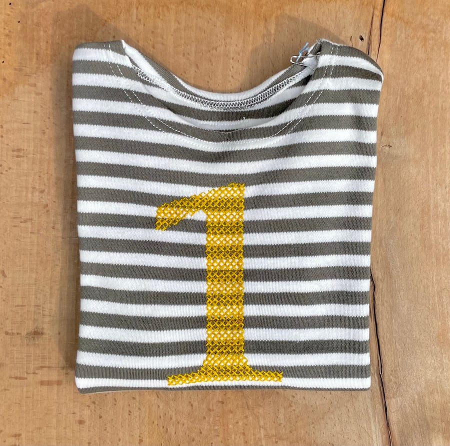 Image of Geburtstags-Shirt braun gestreift mit gelber Zahl 1, 2, 3, 4, 5 oder 6* Art.266312 (B)