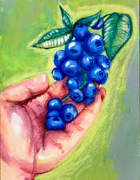 holding blueberries. 🫐 🩸