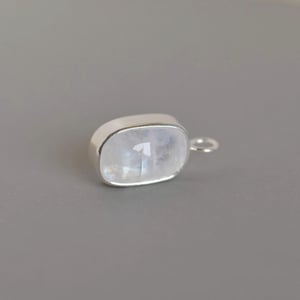 Image of Rainbow Moonstone mixed cut silver necklace no.2