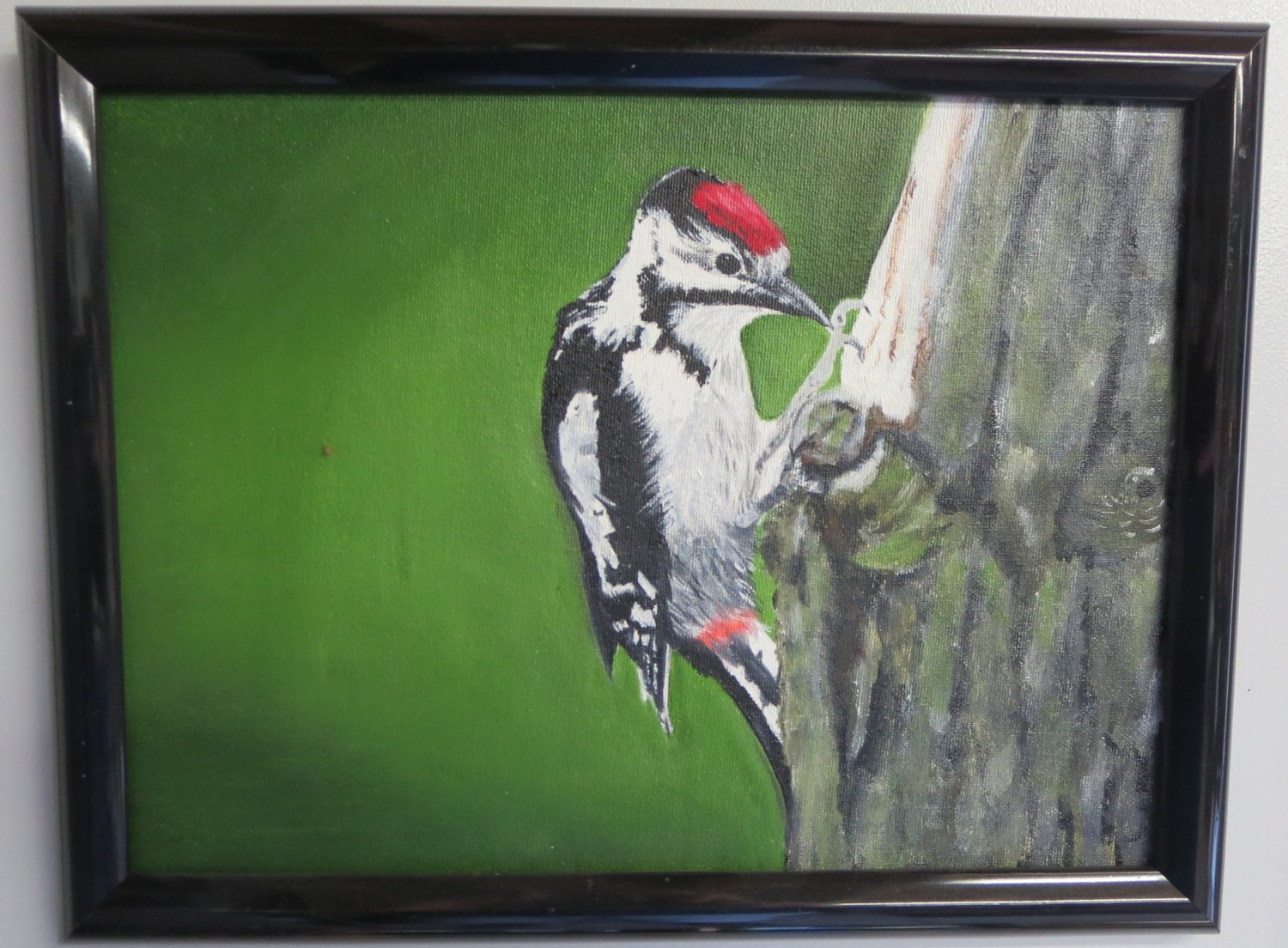 Woodpecker on tree