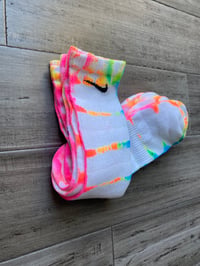 Image 2 of NEON RAINBOW 