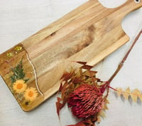 Image 2 of Resin Cheeseboard Pressed Flowers Workshop 