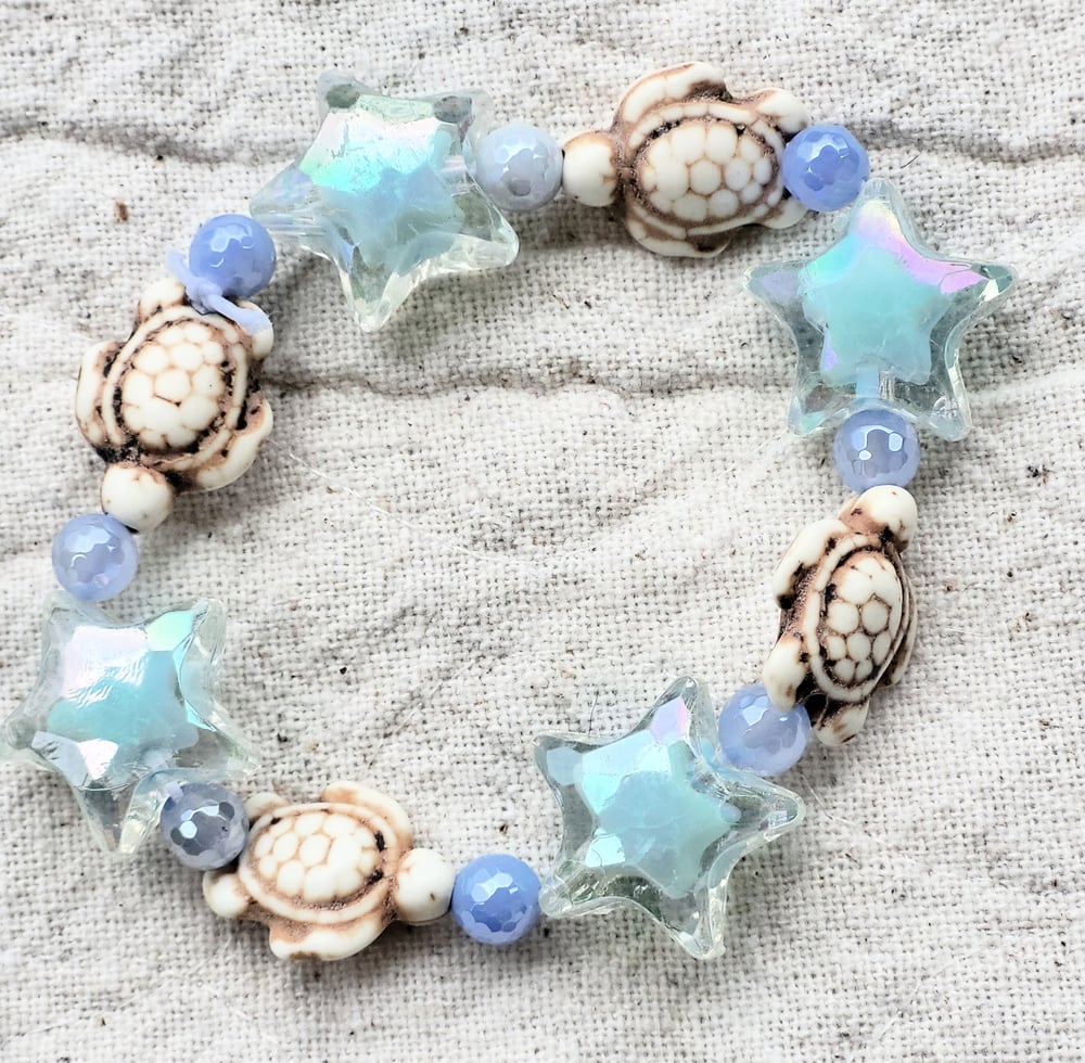 Blue turtle star bracelet