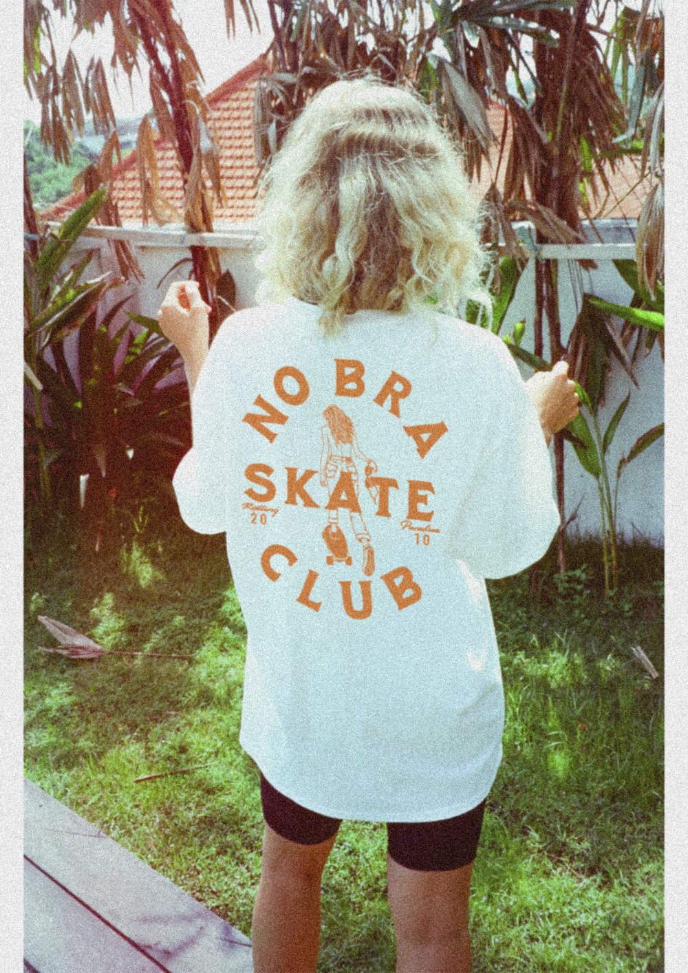 NO BRA SKATE CLUB 