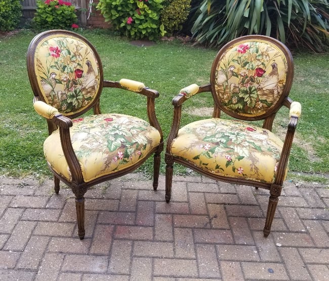 ANTIQUE SCALAMANDRE FABRIC FRENCH ARM CHAIR