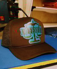 Image 3 of "Chocolate Mint" DIFFERENT ⚖️ Short Set + Trucker Hat