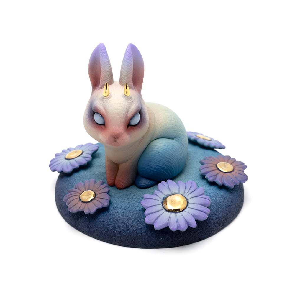 Image of Base for Chikkoi Warriors  (blue/flowers w/gold center)