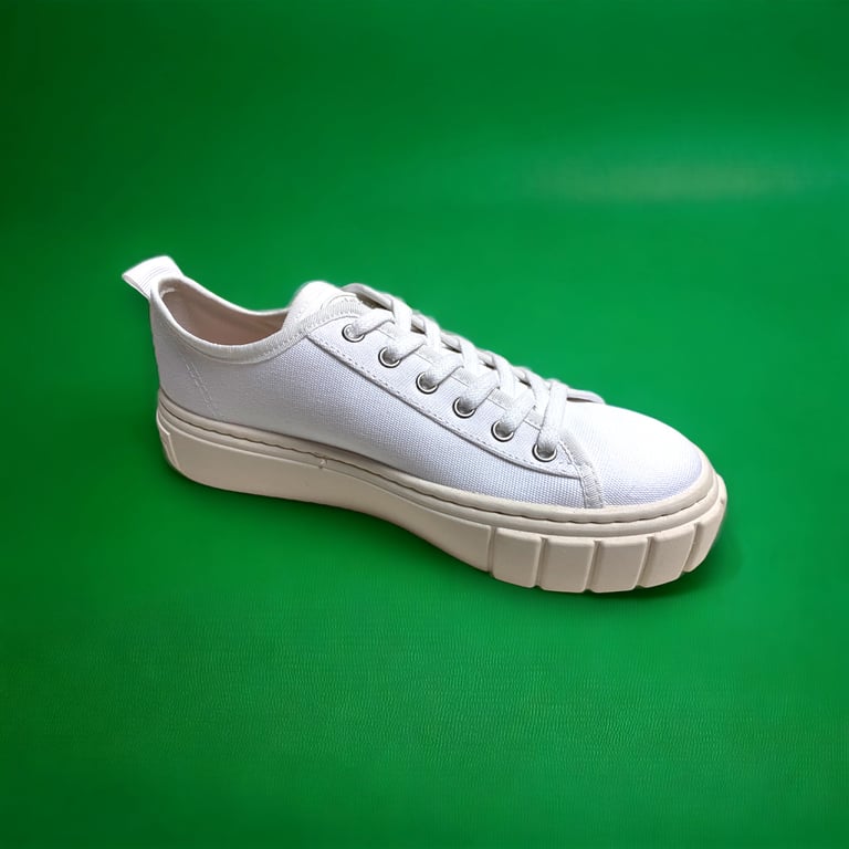 Victoria white cotton canvas trunk sole sneaker made in Spain Image 3