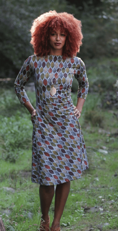 Image of Confident Dress in Hojas Print