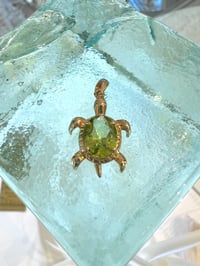 Image 2 of 14k rare Hawaiian turtle with period pendant 