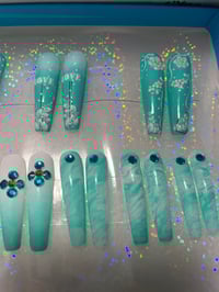 Image 3 of Mint green 22 pc Butterfly Love Ready to go box 