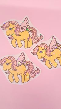 Image 2 of MLP Yellow Pony Glitter Sticker