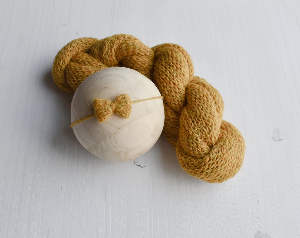 Image of Mustard Knit Bow & XL Wrap Set