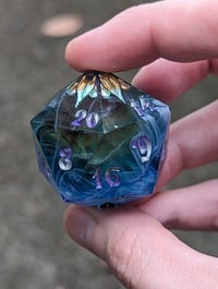 Image 4 of Rainbow Mist 40mm Druid Assassin D20 Single