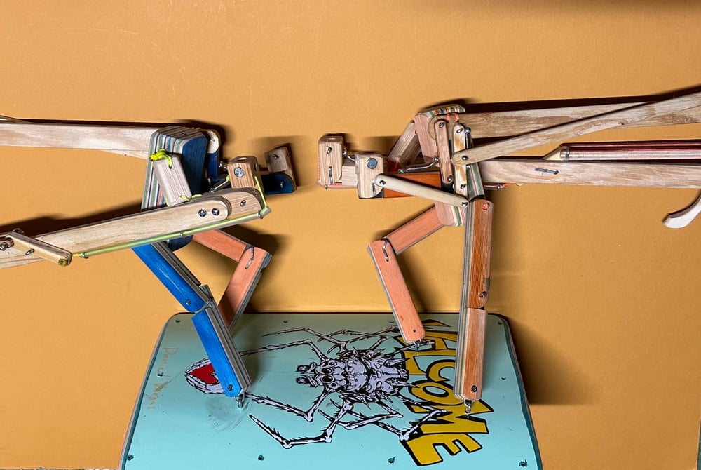 Akimbo Block’em Pop’em WoodBots