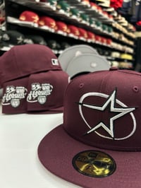 Image 2 of New Era 59Fifty Burgundy Silver Oval Star Slab City