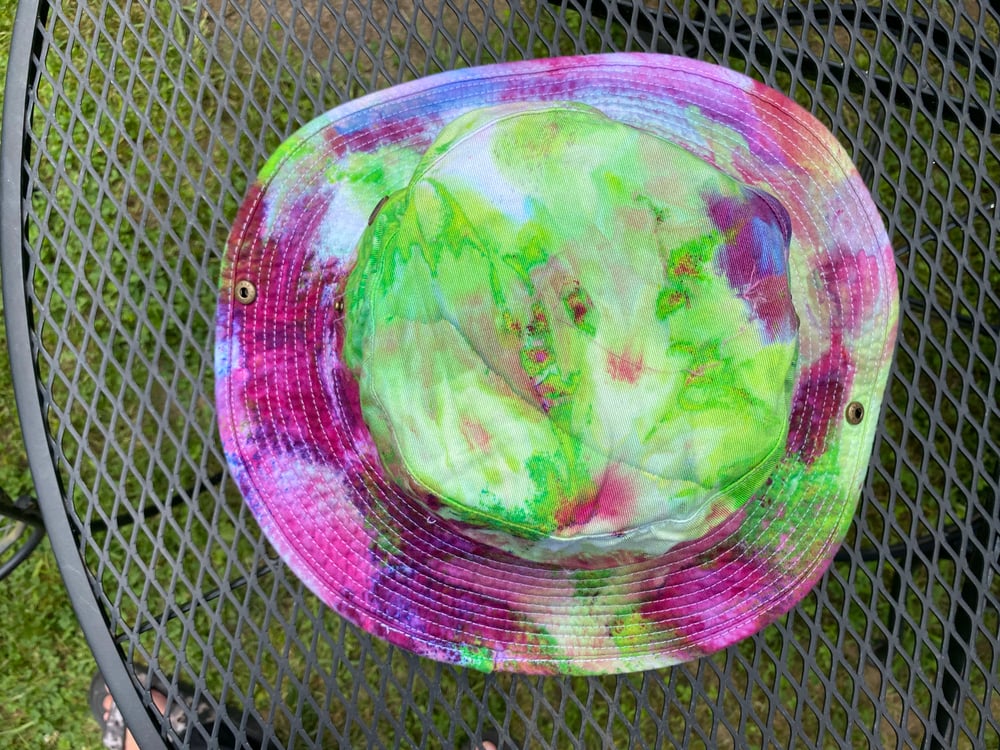 L/XL Bucket Hat