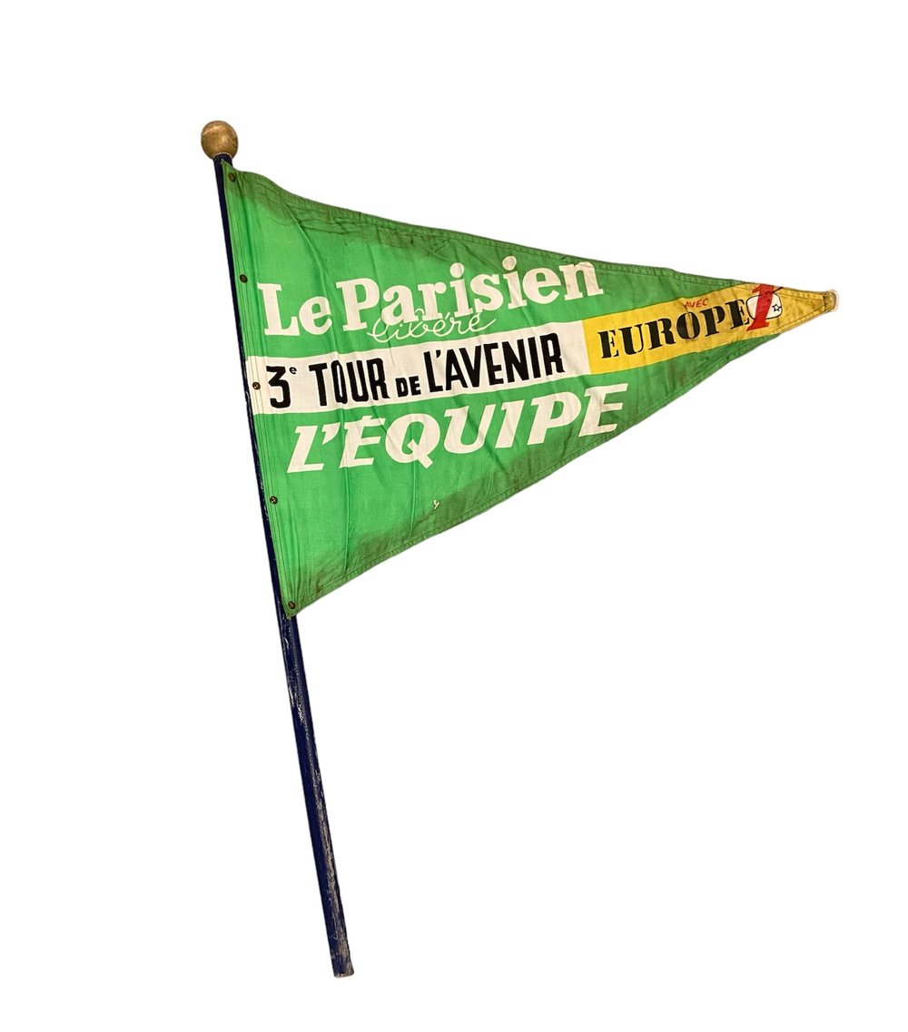 1965 Tour de l’Avenir – Race Official’s Car Flag - Mariano Diaz