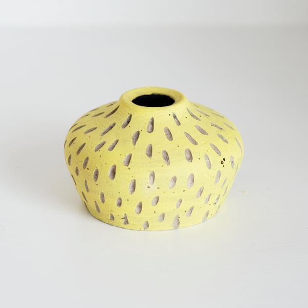 Image of Carved Yellow Bud Vase 2