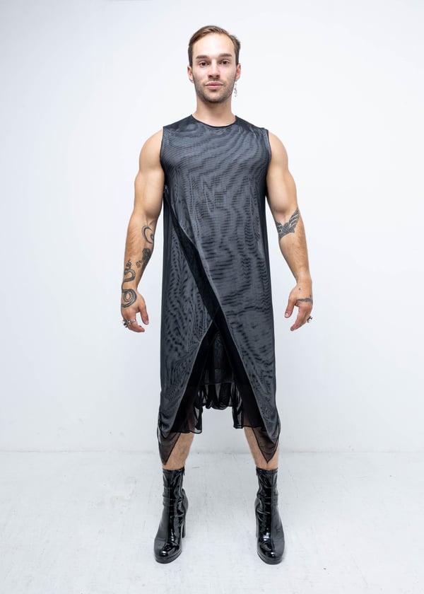 DOUBLE MESH SIDE PEAK VEST