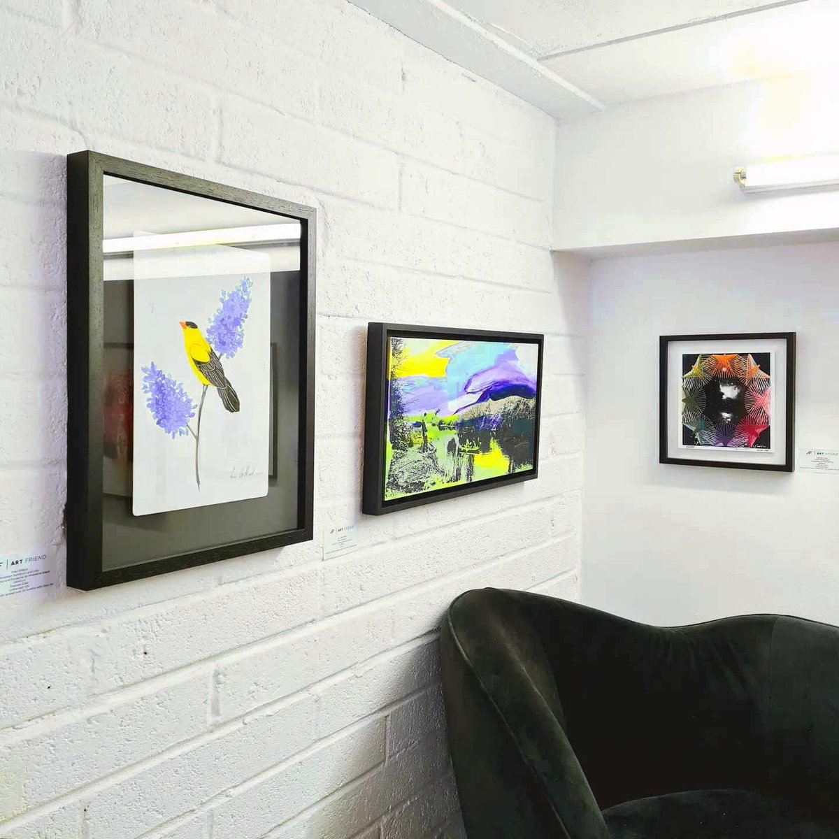 Image of American Goldfinch and Septre