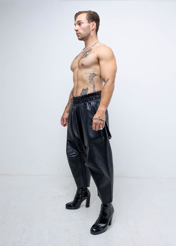 VEGAN LEATHER PKT TROUSERS