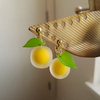 Image 3 of Classic Lemon Hooks | Lemon Collection