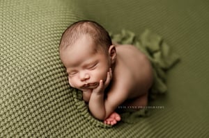 Image of Maya / green olive