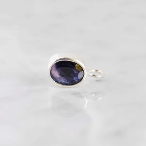 Image of Pinkish Sapphire oval cut silver necklace no.5