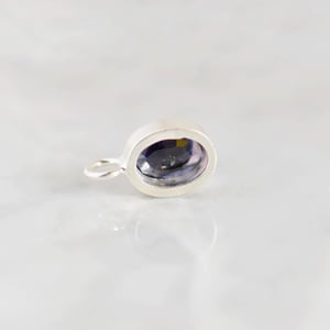 Image of Pinkish Sapphire oval cut silver necklace no.5