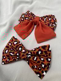 Image 3 of Red Leopard Sailor Bow / Bow Tie