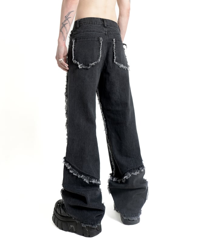 Deconstructed Washed jeans 