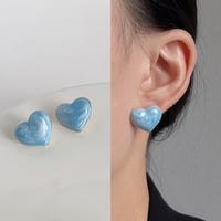 Image 1 of 蓝色爱心耳钉 blue heart ear studs 