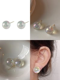 Image 1 of 人鱼姬耳钉 MERMAID COLOR EAR STUDS