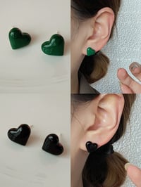 Image 1 of 滴釉爱心耳钉 HEART EAR STUDS