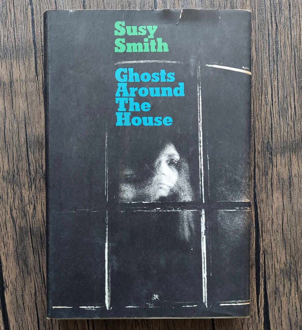 Ghosts Around the House, by Susy Smith