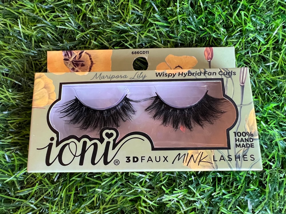 Mariposa Lilly ioni lashes 