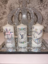 Image 2 of HEART CANDLE SET