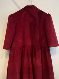 Image 4 of Ella kjole i bordeaux fløjl (xs-xxl)