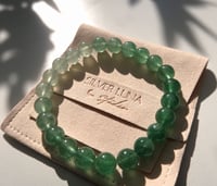 Image 2 of 渐变冰种绿草莓晶 green strawberry quartz bracelet