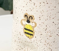 Image 4 of Bee THUMB CUP  Preorder