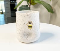 Image 2 of Bee THUMB CUP  Preorder