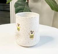 Image 3 of Bee THUMB CUP  Preorder