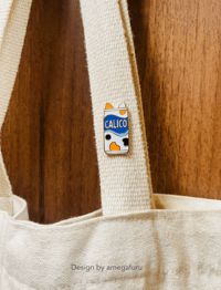 Image 3 of Cal(p)ico Neko Drink Pin