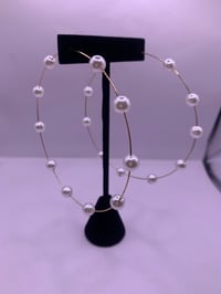 Image 1 of Gold circle pearl earrings 