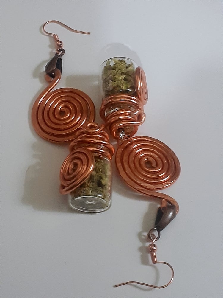 Image of Cookie, Unique, Wired Statement Earrings