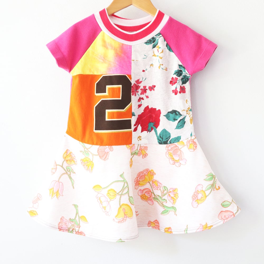 Image of vintage fabric floral pink courtneycourtney  two 2T 2 second 2nd birthday bday short sleeve dress