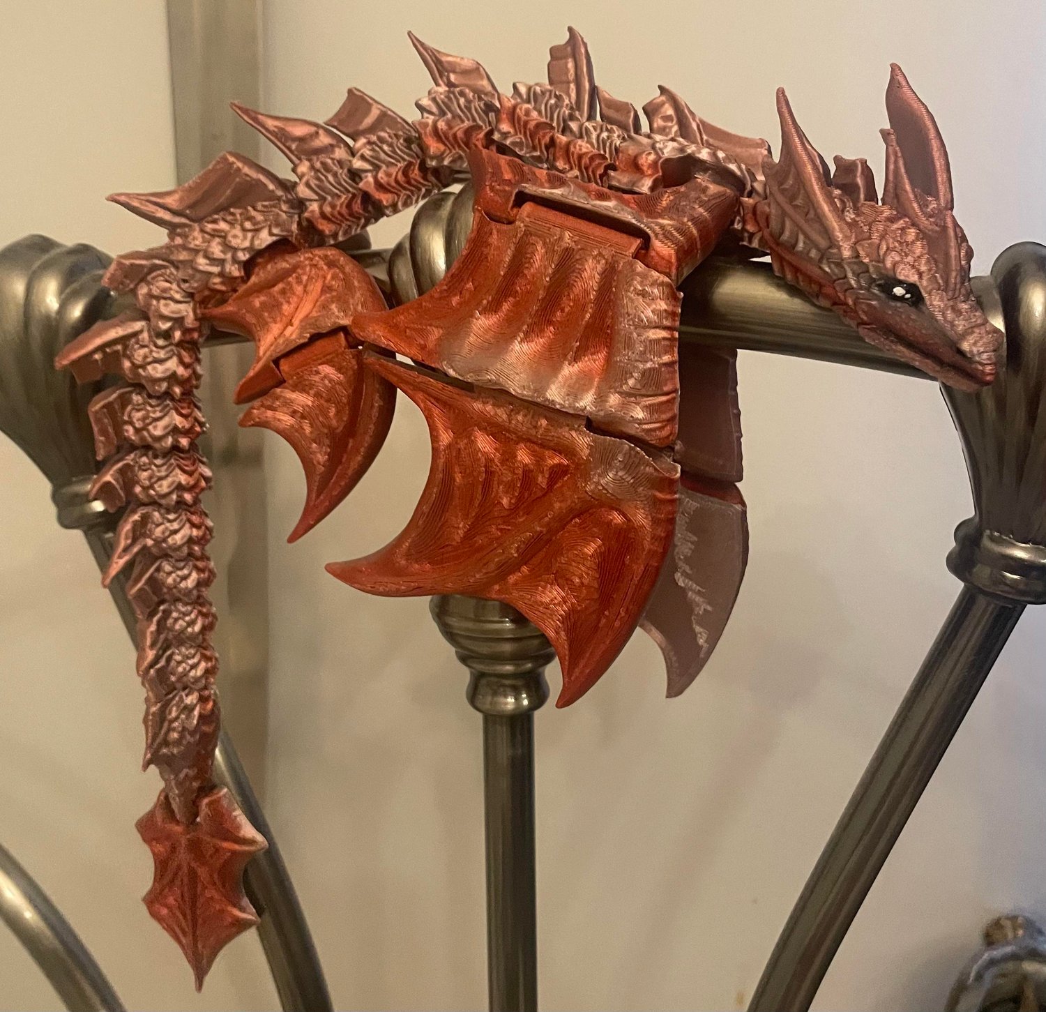 Image of Large articulated dragon